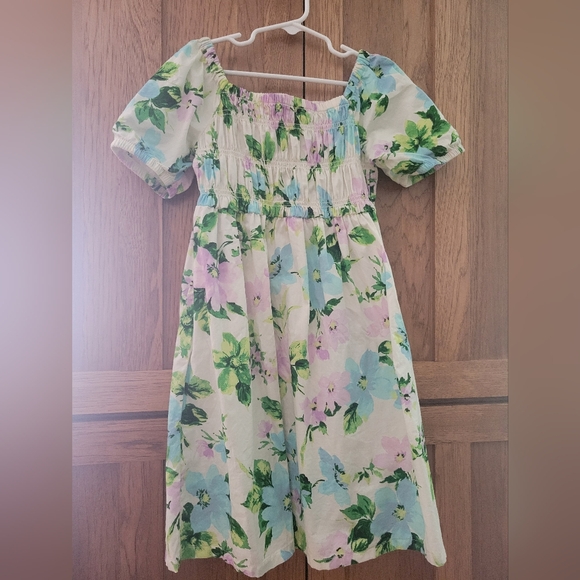Old Navy Printed Puff Sleeve Smocked Dress. Girls Size 8 (Medium) - Picture 3 of 12